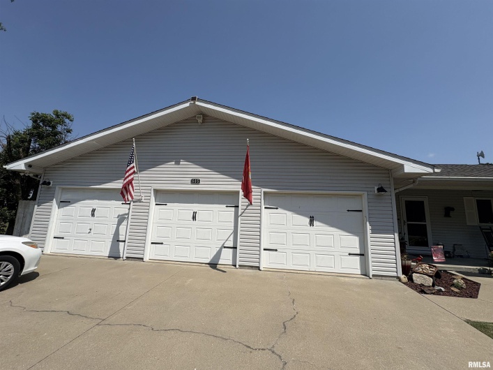 605 GEORGE Street, Ava, Illinois 62907, 4 Bedrooms Bedrooms, 0 ,3 BathroomsBathrooms,Residential,For Sale,GEORGE,0,RMAEB459261