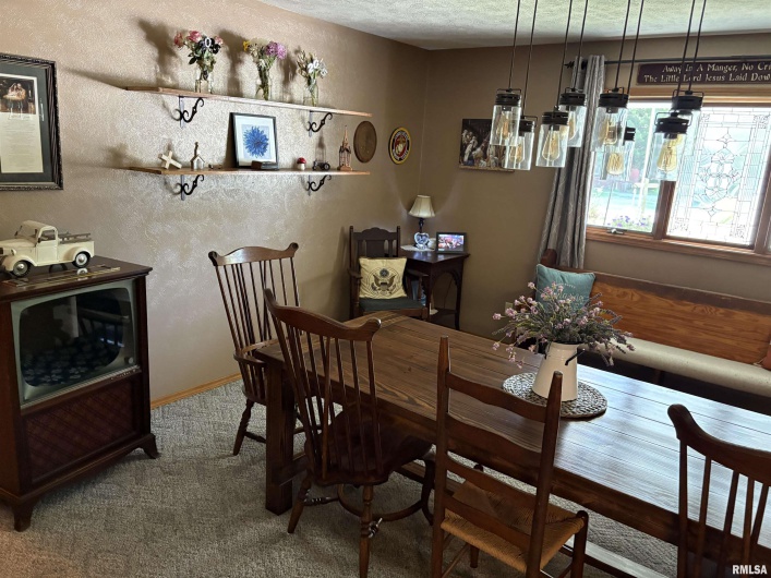 605 GEORGE Street, Ava, Illinois 62907, 4 Bedrooms Bedrooms, 0 ,3 BathroomsBathrooms,Residential,For Sale,GEORGE,0,RMAEB459261