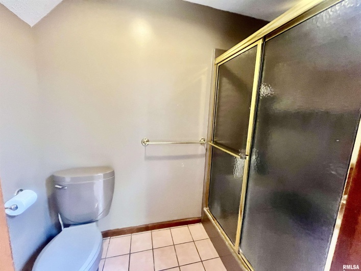 9 BRIAN Drive, Metropolis, Illinois 62960, 5 Bedrooms Bedrooms, 0 ,3 BathroomsBathrooms,Residential,For Sale,BRIAN,0,RMAEB459254