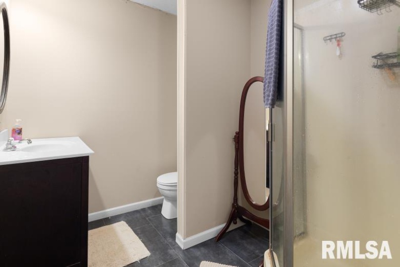 3700 SOMERSET Road, Harrisburg, Illinois 62946, 3 Bedrooms Bedrooms, 0 ,2 BathroomsBathrooms,Residential,For Sale,SOMERSET,0,RMAEB456099