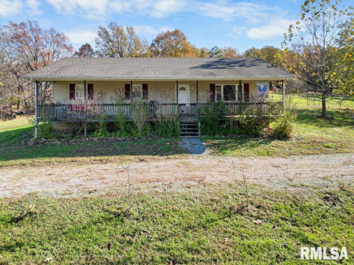 3700 SOMERSET Road, Harrisburg, Illinois 62946, 3 Bedrooms Bedrooms, 0 ,2 BathroomsBathrooms,Residential,For Sale,SOMERSET,0,RMAEB456099