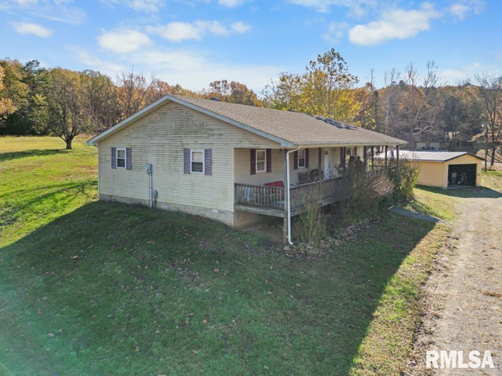 3700 SOMERSET Road, Harrisburg, Illinois 62946, 3 Bedrooms Bedrooms, 0 ,2 BathroomsBathrooms,Residential,For Sale,SOMERSET,0,RMAEB456099