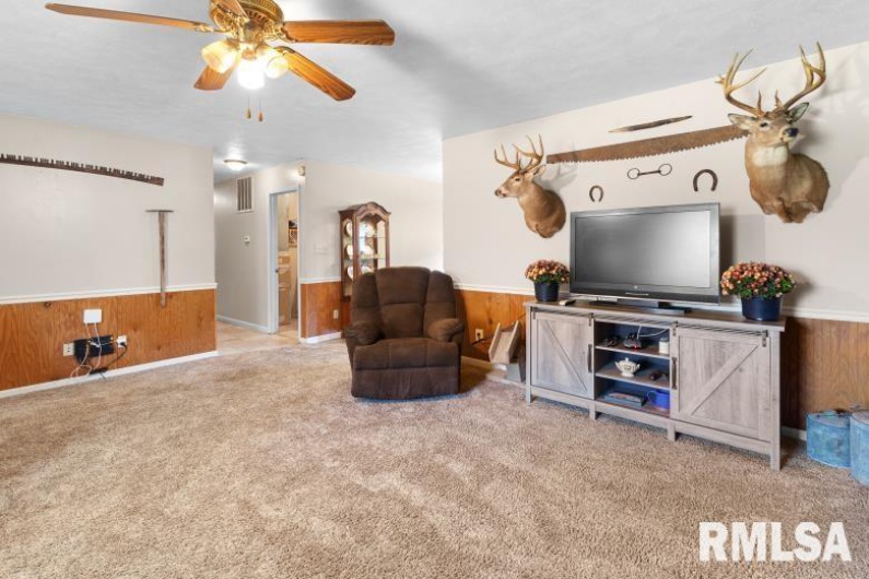 3700 SOMERSET Road, Harrisburg, Illinois 62946, 3 Bedrooms Bedrooms, 0 ,2 BathroomsBathrooms,Residential,For Sale,SOMERSET,0,RMAEB456099