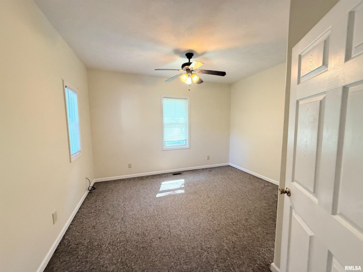1117 CHERRY Street, Herrin, Illinois 62948, 2 Bedrooms Bedrooms, 0 ,1 BathroomBathrooms,Residential,For Sale,CHERRY,0,RMAEB459268