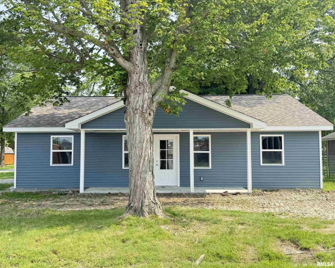 1609 CHESTNUT Street, Marion, Illinois 62959, 2 Bedrooms Bedrooms, 0 ,2 BathroomsBathrooms,Residential,For Sale,CHESTNUT,0,RMAQC4263935