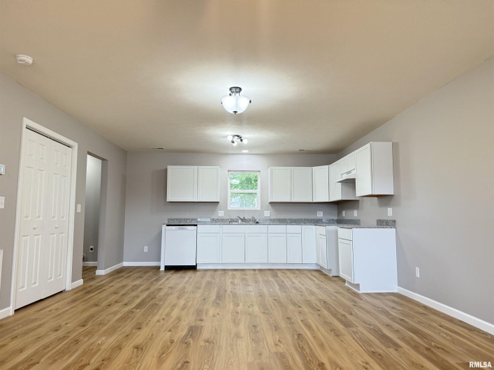 1609 CHESTNUT Street, Marion, Illinois 62959, 2 Bedrooms Bedrooms, 0 ,2 BathroomsBathrooms,Residential,For Sale,CHESTNUT,0,RMAQC4263935