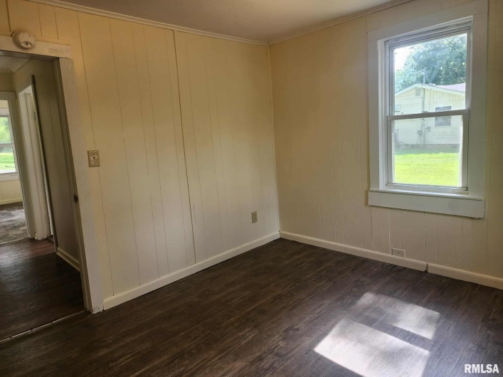 632 Searing Street, Carbondale, Illinois 62901, 3 Bedrooms Bedrooms, 0 ,1 BathroomBathrooms,Residential,For Sale,Searing,0,RMAEB458677