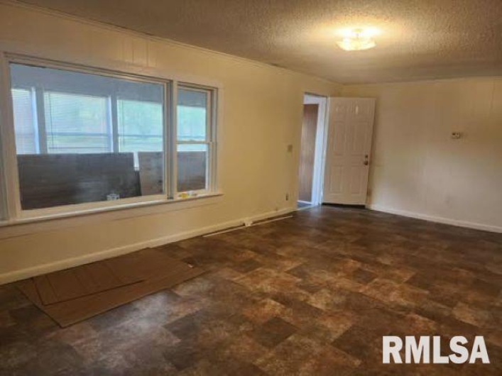 632 Searing Street, Carbondale, Illinois 62901, 3 Bedrooms Bedrooms, 0 ,1 BathroomBathrooms,Residential,For Sale,Searing,0,RMAEB458677