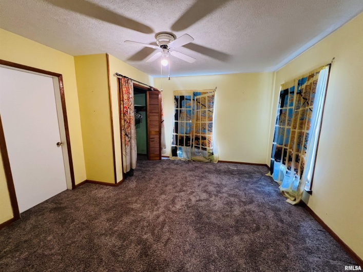 1220 LINCOLN Street, Eldorado, Illinois 62930, 3 Bedrooms Bedrooms, 0 ,1 BathroomBathrooms,Residential,For Sale,LINCOLN,0,RMAEB459275