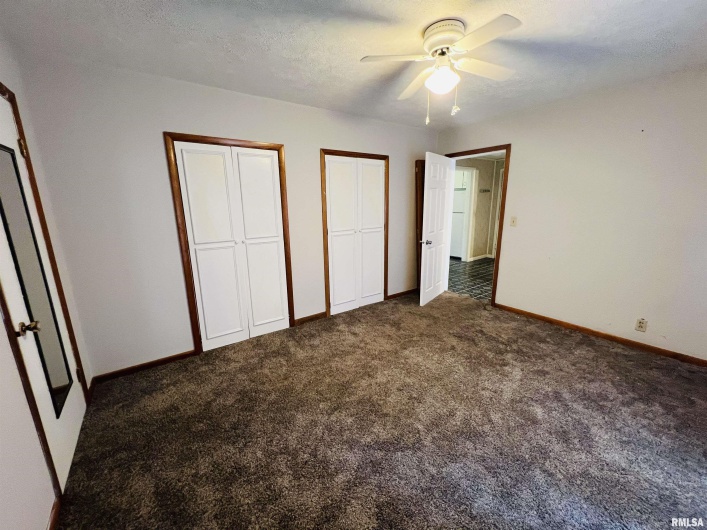 1220 LINCOLN Street, Eldorado, Illinois 62930, 3 Bedrooms Bedrooms, 0 ,1 BathroomBathrooms,Residential,For Sale,LINCOLN,0,RMAEB459275