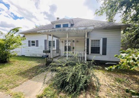1220 LINCOLN Street, Eldorado, Illinois 62930, 3 Bedrooms Bedrooms, 0 ,1 BathroomBathrooms,Residential,For Sale,LINCOLN,0,RMAEB459275