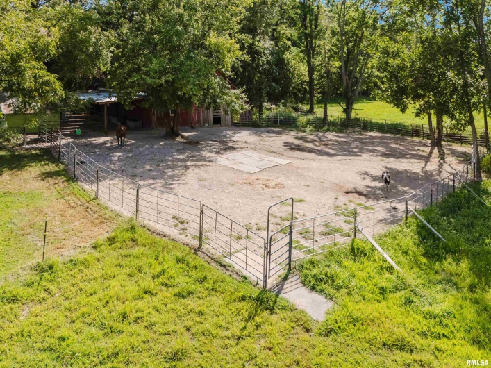 315 LIGHTHOUSE Road, Harrisburg, Illinois 62946, 3 Bedrooms Bedrooms, 0 ,2 BathroomsBathrooms,Residential,For Sale,LIGHTHOUSE,0,RMAEB459273