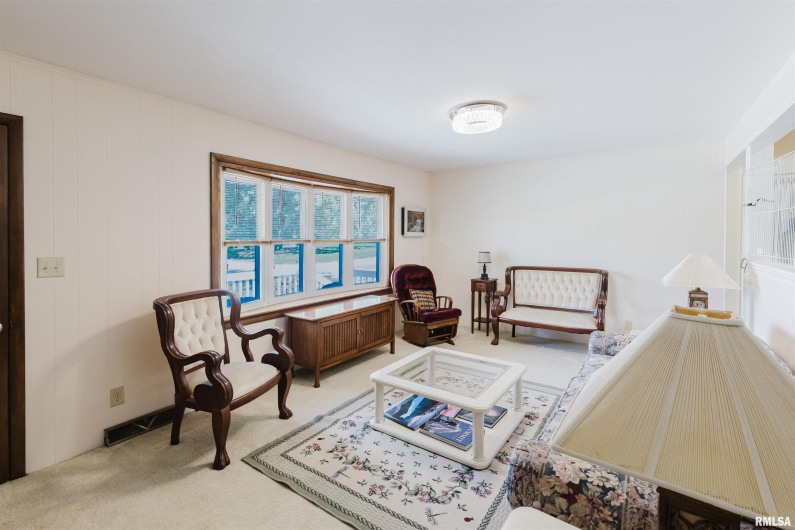 315 LIGHTHOUSE Road, Harrisburg, Illinois 62946, 3 Bedrooms Bedrooms, 0 ,2 BathroomsBathrooms,Residential,For Sale,LIGHTHOUSE,0,RMAEB459273