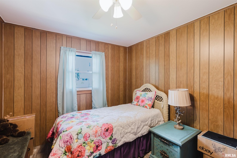 315 LIGHTHOUSE Road, Harrisburg, Illinois 62946, 3 Bedrooms Bedrooms, 0 ,2 BathroomsBathrooms,Residential,For Sale,LIGHTHOUSE,0,RMAEB459273