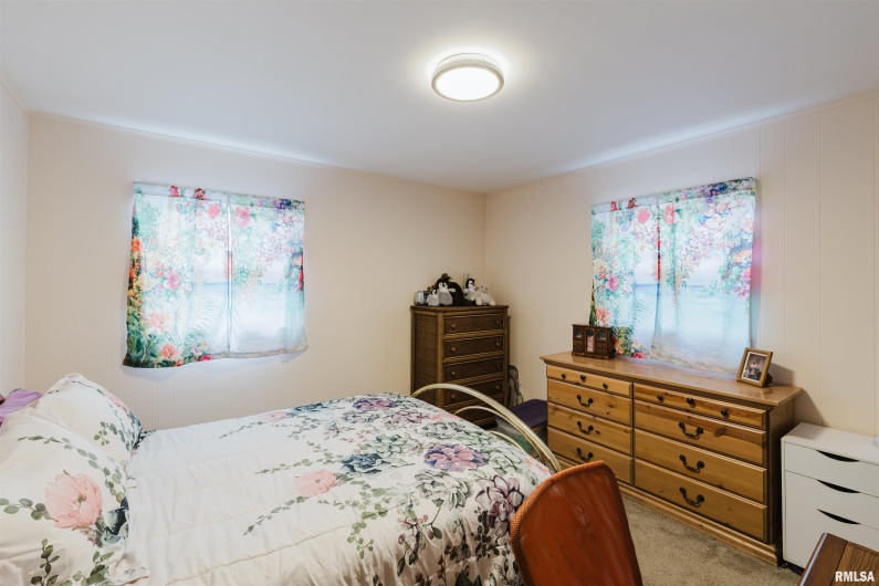 315 LIGHTHOUSE Road, Harrisburg, Illinois 62946, 3 Bedrooms Bedrooms, 0 ,2 BathroomsBathrooms,Residential,For Sale,LIGHTHOUSE,0,RMAEB459273