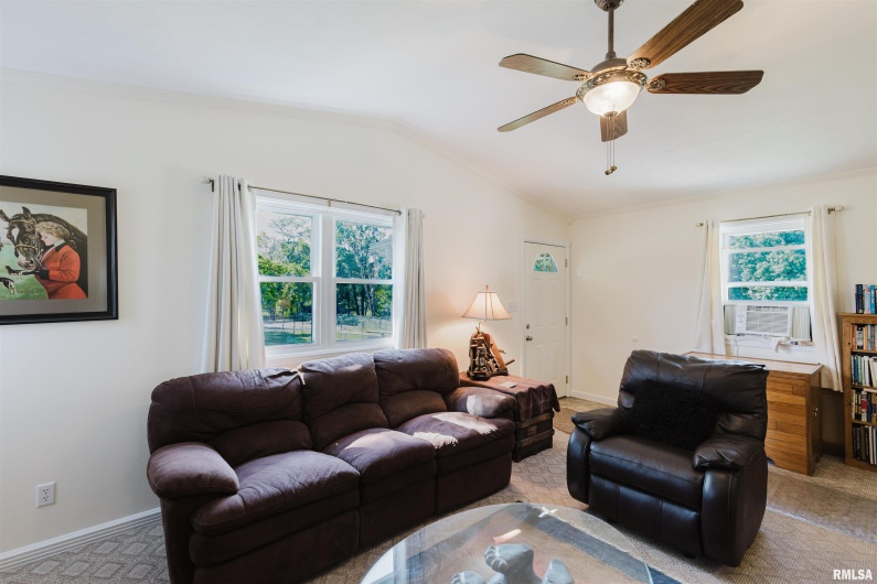 315 LIGHTHOUSE Road, Harrisburg, Illinois 62946, 3 Bedrooms Bedrooms, 0 ,2 BathroomsBathrooms,Residential,For Sale,LIGHTHOUSE,0,RMAEB459273