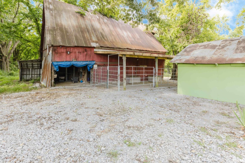 315 LIGHTHOUSE Road, Harrisburg, Illinois 62946, 3 Bedrooms Bedrooms, 0 ,2 BathroomsBathrooms,Residential,For Sale,LIGHTHOUSE,0,RMAEB459273
