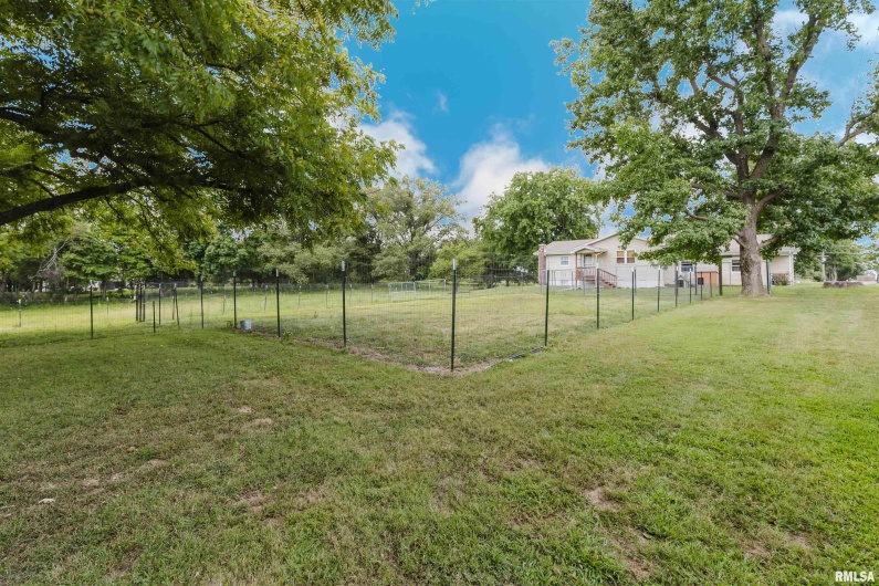 315 LIGHTHOUSE Road, Harrisburg, Illinois 62946, 3 Bedrooms Bedrooms, 0 ,2 BathroomsBathrooms,Residential,For Sale,LIGHTHOUSE,0,RMAEB459273