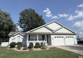 1408 MAIN Street, Carterville, Illinois 62918, 3 Bedrooms Bedrooms, 0 ,2 BathroomsBathrooms,Residential,For Sale,MAIN,0,RMAEB459277