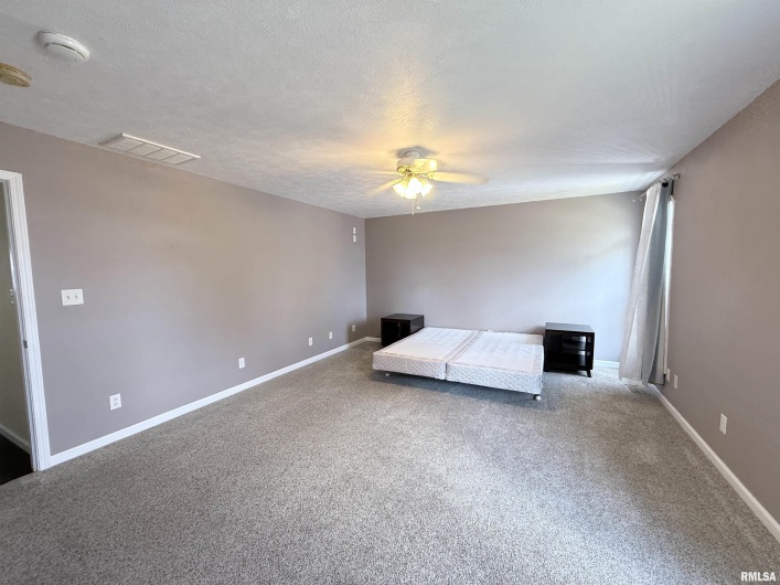 1408 MAIN Street, Carterville, Illinois 62918, 3 Bedrooms Bedrooms, 0 ,2 BathroomsBathrooms,Residential,For Sale,MAIN,0,RMAEB459277