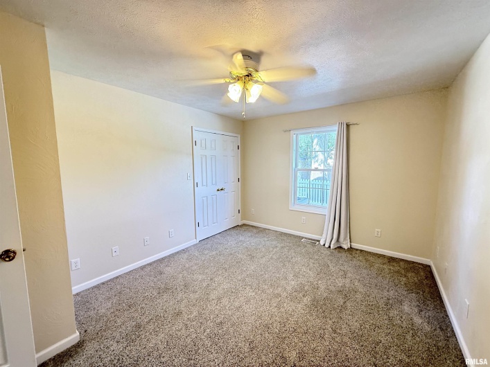 1408 MAIN Street, Carterville, Illinois 62918, 3 Bedrooms Bedrooms, 0 ,2 BathroomsBathrooms,Residential,For Sale,MAIN,0,RMAEB459277
