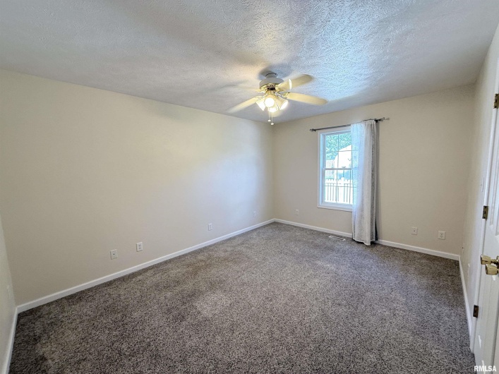 1408 MAIN Street, Carterville, Illinois 62918, 3 Bedrooms Bedrooms, 0 ,2 BathroomsBathrooms,Residential,For Sale,MAIN,0,RMAEB459277