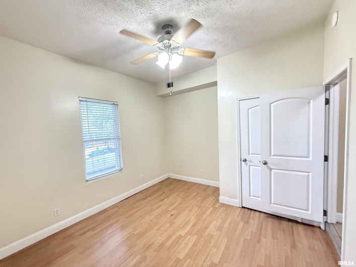 304 COLLEGE Street, Carbondale, Illinois 62901, 0 , 0 ,0,Residential Income,For Sale,COLLEGE,0,RMAEB459284