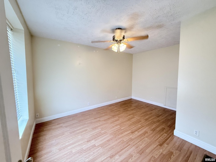 304 COLLEGE Street, Carbondale, Illinois 62901, 0 , 0 ,0,Residential Income,For Sale,COLLEGE,0,RMAEB459284