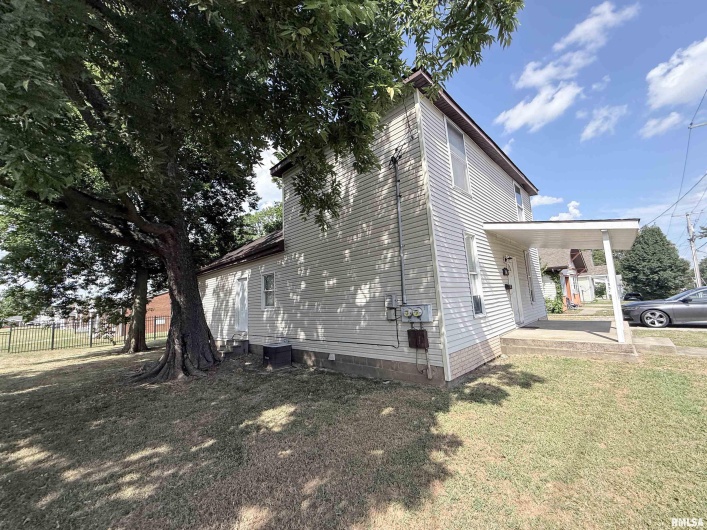304 COLLEGE Street, Carbondale, Illinois 62901, 0 , 0 ,0,Residential Income,For Sale,COLLEGE,0,RMAEB459284