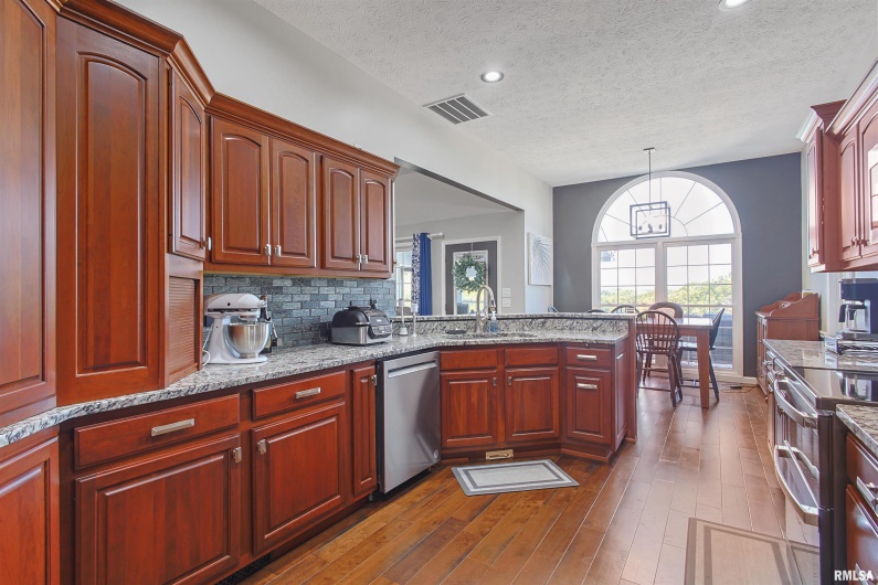 9855 Route 37 Highway, Goreville, Illinois 62939, 4 Bedrooms Bedrooms, 0 ,4 BathroomsBathrooms,Residential,For Sale,Route 37,0,RMAEB459288