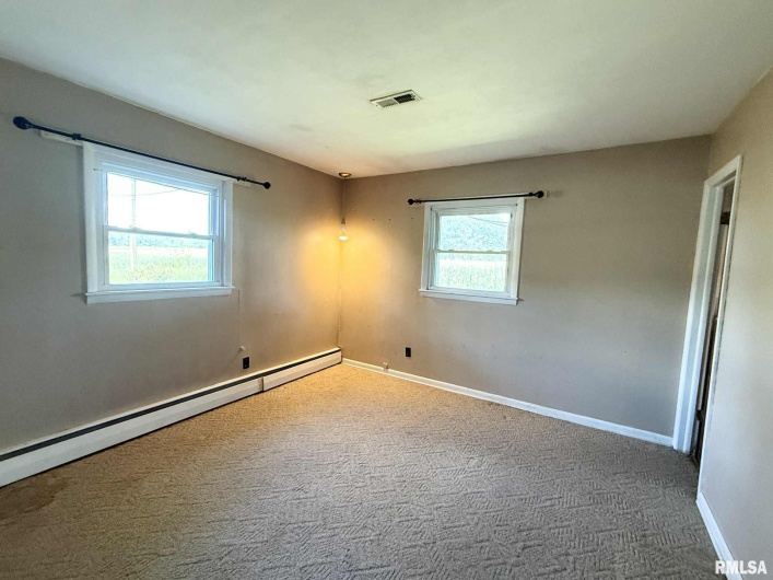310 Brenda Lane, Energy, Illinois 62933, 3 Bedrooms Bedrooms, 0 ,1 BathroomBathrooms,Residential,For Sale,Brenda,0,RMAQC4266034