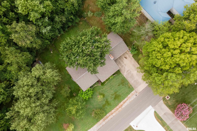 1302 FOSSE Road, Marion, Illinois 62959, 3 Bedrooms Bedrooms, 0 ,2 BathroomsBathrooms,Residential,For Sale,FOSSE,0,RMAQC4266459