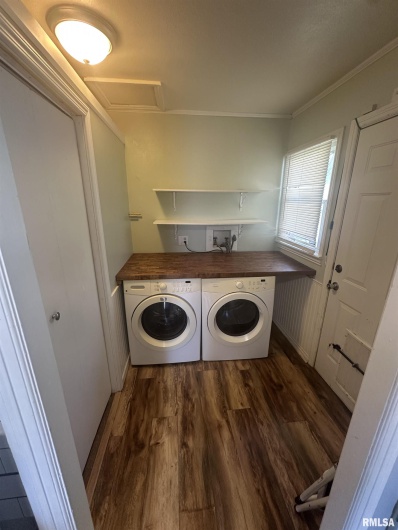 520 DAVIS Street, Carbondale, Illinois 62901, 2 Bedrooms Bedrooms, 0 ,1 BathroomBathrooms,Residential,For Sale,DAVIS,0,RMAQC4266463