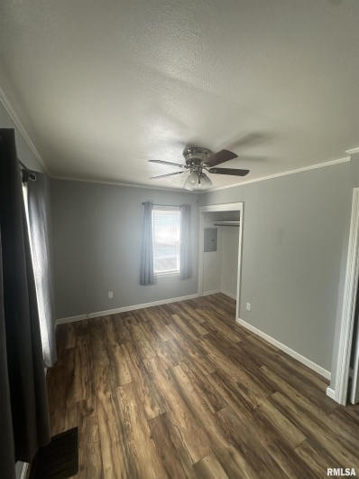 520 DAVIS Street, Carbondale, Illinois 62901, 2 Bedrooms Bedrooms, 0 ,1 BathroomBathrooms,Residential,For Sale,DAVIS,0,RMAQC4266463