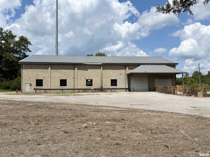 300 Longstreet Road, Marion, Illinois 62959, 0 , 0 ,0,Commercial Lease,For Sale,Longstreet,0,RMAEB459299