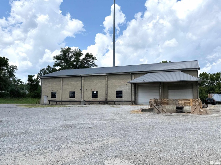 300 Longstreet Road, Marion, Illinois 62959, 0 , 0 ,0,Commercial Lease,For Sale,Longstreet,0,RMAEB459299