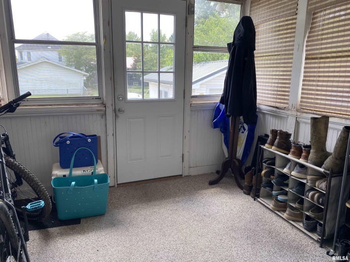 2101 DEWEY Street, Murphysboro, Illinois 62966, 2 Bedrooms Bedrooms, 0 ,1 BathroomBathrooms,Residential,For Sale,DEWEY,0,RMAEB459300