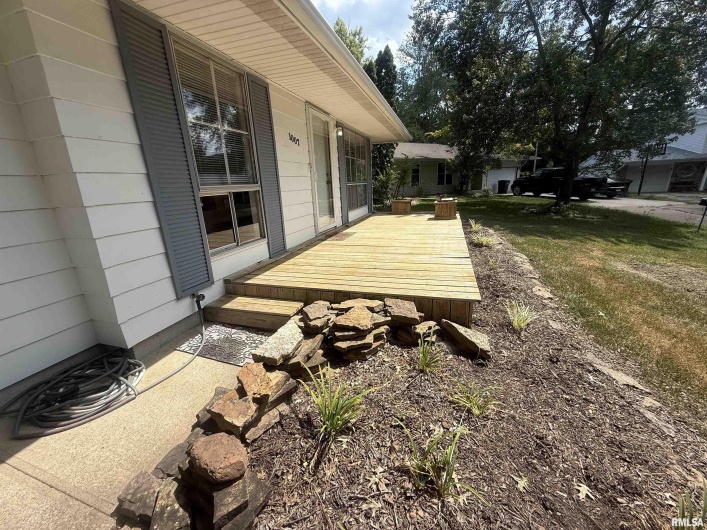 1007 WILLOW Street, Carbondale, Illinois 62901, 2 Bedrooms Bedrooms, 0 ,1 BathroomBathrooms,Residential,For Sale,WILLOW,0,RMAEB459304