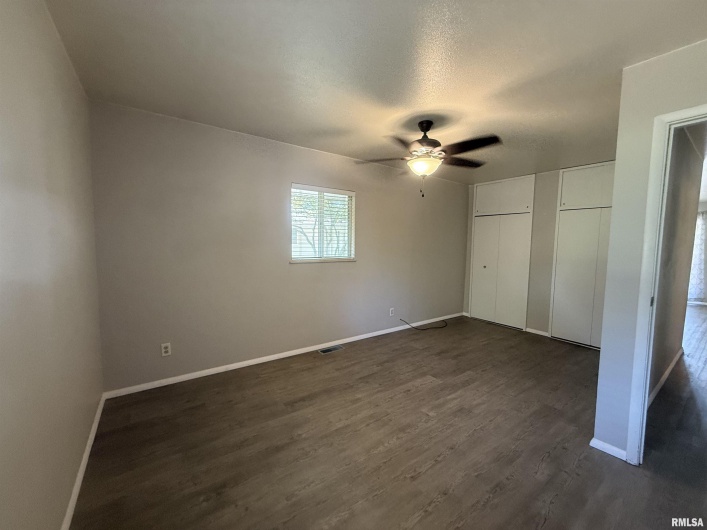 1007 WILLOW Street, Carbondale, Illinois 62901, 2 Bedrooms Bedrooms, 0 ,1 BathroomBathrooms,Residential,For Sale,WILLOW,0,RMAEB459304