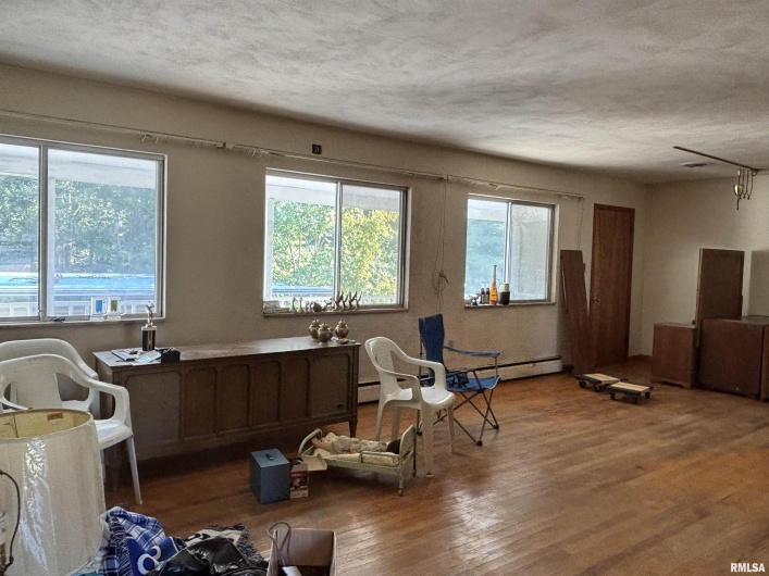 504 GREEN Street, Anna, Illinois 62906, 3 Bedrooms Bedrooms, 0 ,2 BathroomsBathrooms,Residential,For Sale,GREEN,0,RMAEB459315