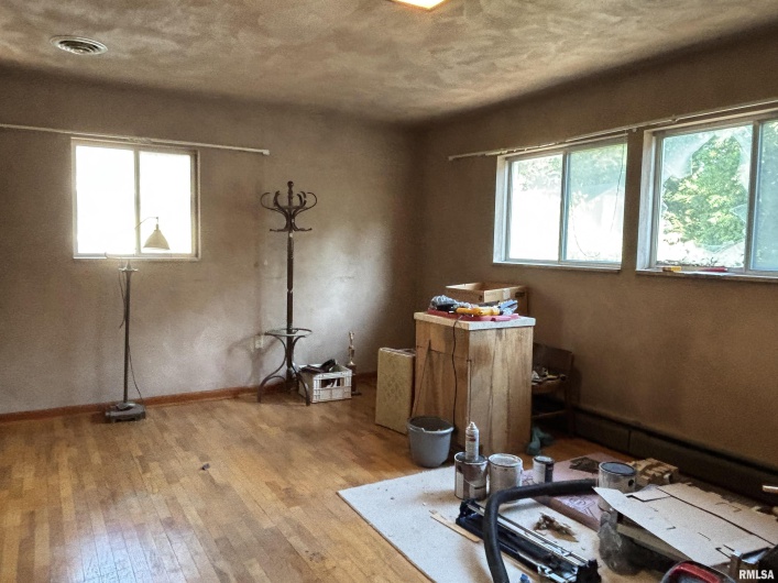 504 GREEN Street, Anna, Illinois 62906, 3 Bedrooms Bedrooms, 0 ,2 BathroomsBathrooms,Residential,For Sale,GREEN,0,RMAEB459315