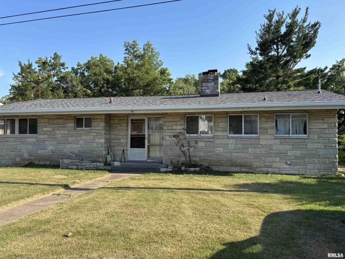 504 GREEN Street, Anna, Illinois 62906, 3 Bedrooms Bedrooms, 0 ,2 BathroomsBathrooms,Residential,For Sale,GREEN,0,RMAEB459315