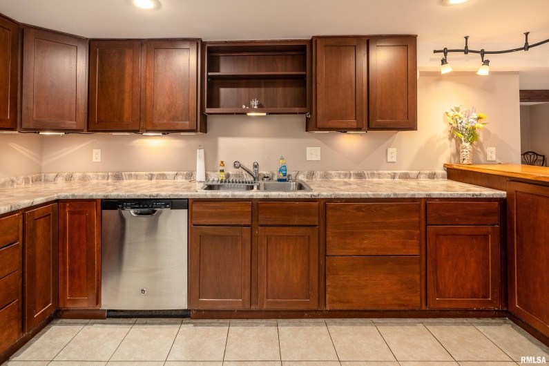 270 Contentment Road, Makanda, Illinois 62958, 4 Bedrooms Bedrooms, 0 ,3 BathroomsBathrooms,Residential,For Sale,Contentment,0,RMAEB459316