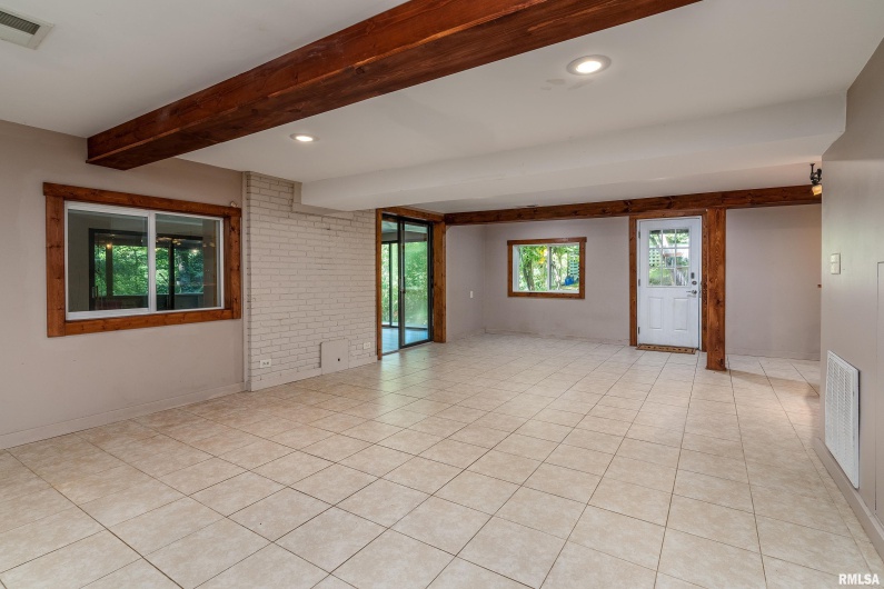 270 Contentment Road, Makanda, Illinois 62958, 4 Bedrooms Bedrooms, 0 ,3 BathroomsBathrooms,Residential,For Sale,Contentment,0,RMAEB459316