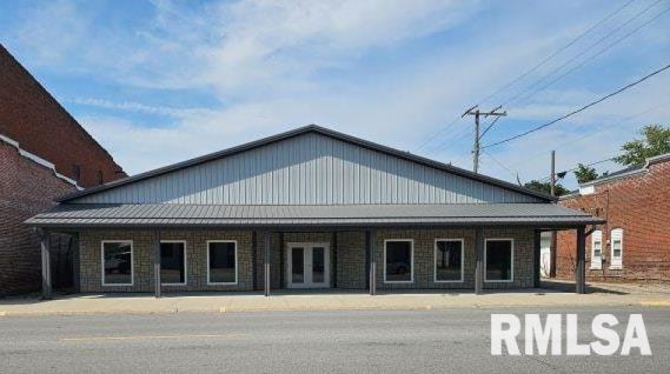 105 MAIN Street, Ridgway, Illinois 62979, 0 , 0 ,0,Commercial Sale,For Sale,MAIN,0,RMAEB459318