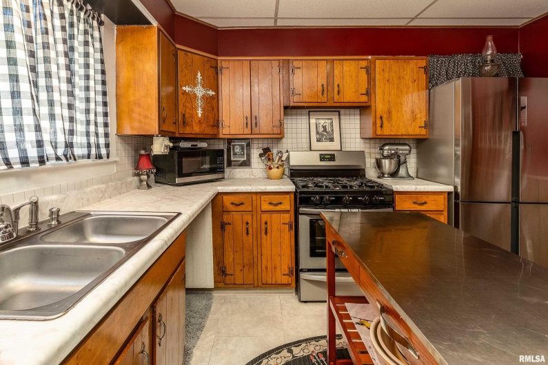 1318 OLIVE Street, Murphysboro, Illinois 62966, 2 Bedrooms Bedrooms, 0 ,1 BathroomBathrooms,Residential,For Sale,OLIVE,0,RMAEB459322