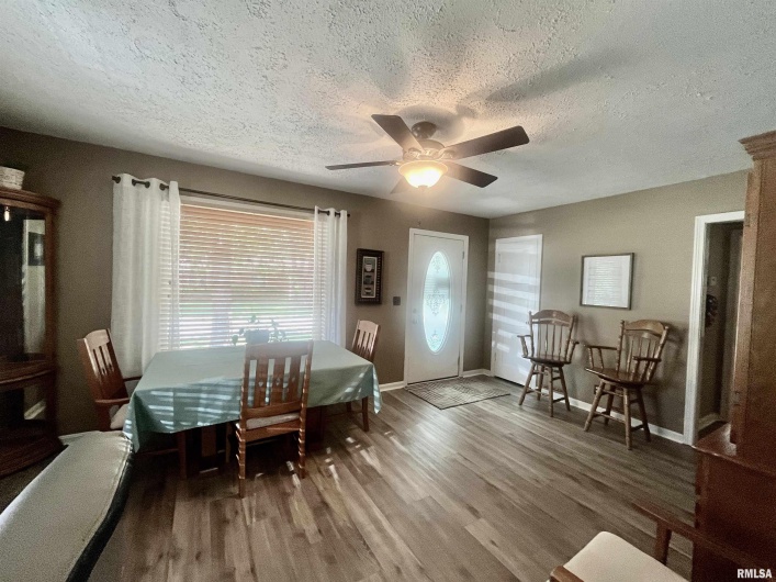 508 HILLCREST Street, Metropolis, Illinois 62960, 3 Bedrooms Bedrooms, 0 ,1 BathroomBathrooms,Residential,For Sale,HILLCREST,0,RMAEB459326