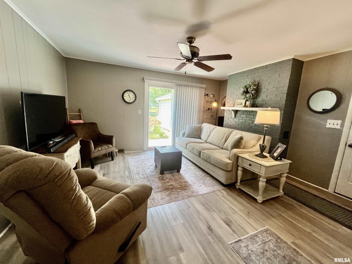 508 HILLCREST Street, Metropolis, Illinois 62960, 3 Bedrooms Bedrooms, 0 ,1 BathroomBathrooms,Residential,For Sale,HILLCREST,0,RMAEB459326