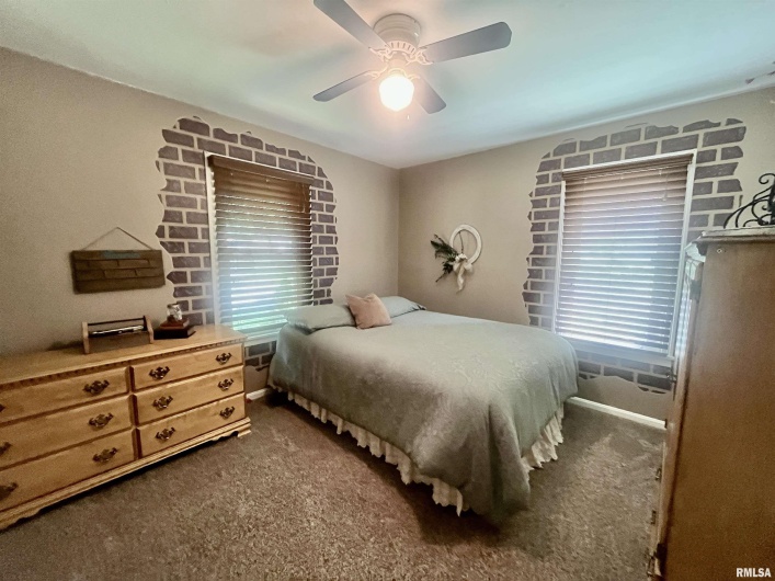 508 HILLCREST Street, Metropolis, Illinois 62960, 3 Bedrooms Bedrooms, 0 ,1 BathroomBathrooms,Residential,For Sale,HILLCREST,0,RMAEB459326