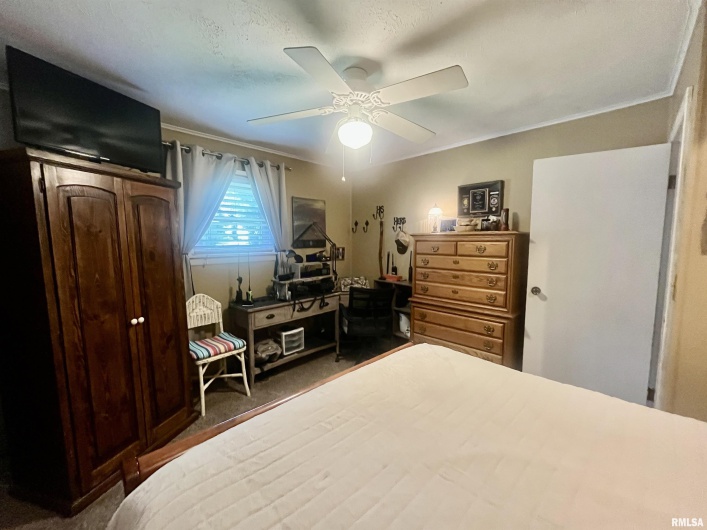 508 HILLCREST Street, Metropolis, Illinois 62960, 3 Bedrooms Bedrooms, 0 ,1 BathroomBathrooms,Residential,For Sale,HILLCREST,0,RMAEB459326